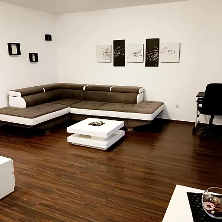 Apartament Familyhouse *